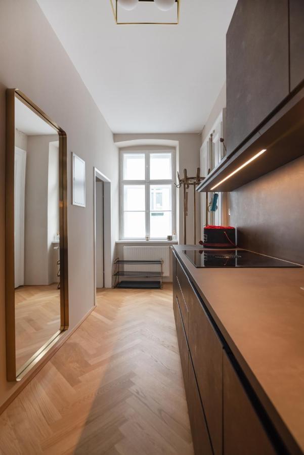 Hochwertiges Apartment Mit Direkter Anbindung Zum Zentrum In Hippen Viertel Vienna Luaran gambar